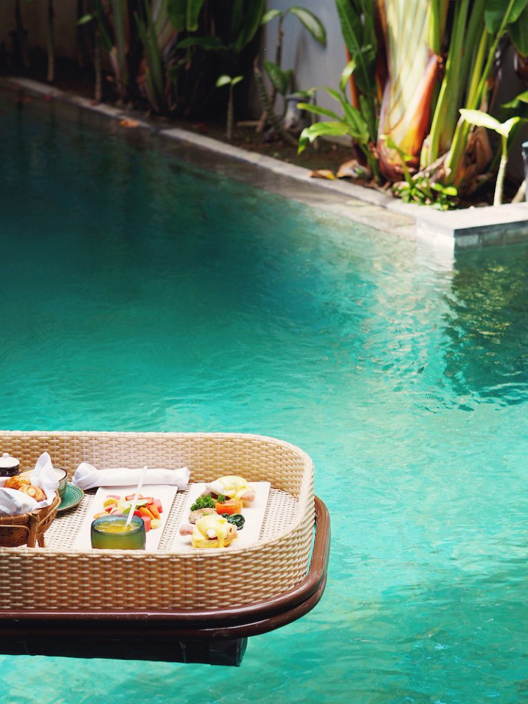 My Floating Breakfast In Bali 'Fail' & 5 Places You Can Try It